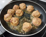 Foto del paso 5 de la receta: Albóndigas de curry y coco (sin nata)