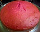 एग्गलेस स्ट्रॉबेरी केक(eggless strawberry cake recepie in hindi) रेसिपी चरण 7 फोटो