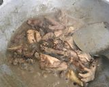 Foto langkah ke 2 dari resep Ayam goreng ungkep santan.