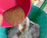 Foto langkah ke 3 dari resep Sayap Ayam Goreng Ketumbar.