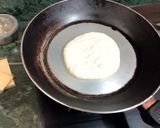 A picture of step 2 of Veg Mini Pizza.