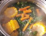Foto langkah ke 2 dari resep Sayur Bening dengan Daun Kemangi.