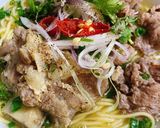 Hình bước làm 3 của món Mì Trứng Sườn Bò