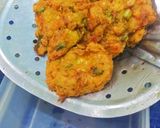 Foto langkah ke 9 dari resep Perkedel Tahu Sosis.