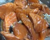 Foto langkah ke 1 dari resep Salmon Mentai.
