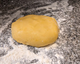 Foto del paso 2 de la receta: Cheesecake de mascarpone, frutillas y maracuyá