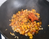 Foto del paso 4 de la receta: Garbanzos con espinacas, sobrasada y huevo