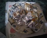 A picture of step 4 of Saucy foil chicken.