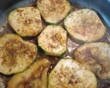 Foto del paso 2 de la receta: Tomates rellenos con cama de zapallitos italianos