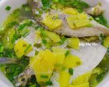Hình bước làm 3 của món Canh cá kình nấu thơm