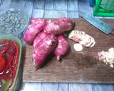 Foto langkah ke 1 dari resep Ubi Ungu Teri Kacang Balado.