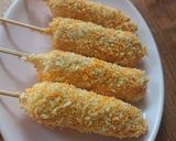Foto langkah ke 5 dari resep Corn Dog Sosis Sapi.