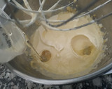 Foto del paso 3 de la receta: Bizcochuelo Marmolado