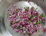 A picture of step 1 of Red cabbage paratha.
