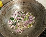 A picture of step 2 of Rava upma.