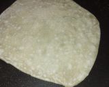 A picture of step 6 of Roti mayonnaise quesadilla.