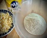 Foto del paso 1 de la receta: Arepa colombiana con aguacate y bonito