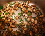 Foto del paso 2 de la receta: Pimientos italianos rellenos de champiñones y queso feta