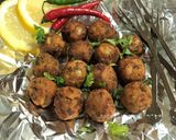 A picture of step 5 of Chicken Balls.