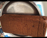 A picture of step 5 of Dates walnuts cake.