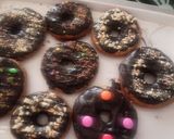 चॉकलेट डोनट्स (Chocolate donuts recipe in Hindi) रेसिपी चरण 5 फोटो