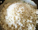 A picture of step 3 of Batata Poha.