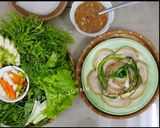 Hình bước làm 6 của món Bê thui cuộn luộc sả, gừng