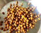 A picture of step 2 of Chickpeas Hung Curd Salad Sandwich - Kala Chana Dahi Salad Sandwich.