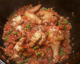 Foto del paso 15 de la receta: Pollo silvestre en salsa de azafran y patatas baby