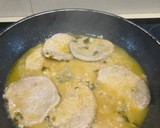 Foto del paso 5 de la receta: Filetes de lomo en salsa