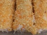 Roti goreng sosis abon