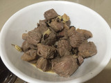 Carne de lomo biche a la boloñesa con tocineta