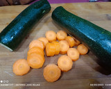 Foto del paso 2 de la receta: Crema de calabacín y zanahoria sin patata