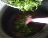 A picture of step 7 of Lasuni Dal Palak Khichdi.