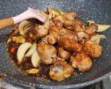 Foto langkah ke 3 dari resep Ayam saus mentega.