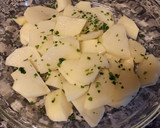 Foto del paso 6 de la receta: Pollo en salsa con patatas y champiñones