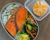 Foto langkah ke 6 dari resep Bekal Salmon Panggang.
