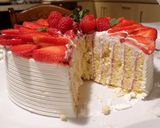 Foto del passaggio 8 della ricetta Torta arrotolata fragole e lamponi
