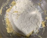 Foto del paso 3 de la receta: Galletas de almendra con chocolate blanco