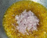 A picture of step 3 of Parwal do Pyaza.