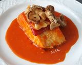 Foto del paso 4 de la receta: Lomos de merluza en salsa de pimiento del Piquillo