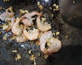 Foto langkah ke 2 dari resep Khao Pad Kung | Nasi Goreng Udang ala Thailand.