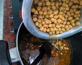 A picture of step 9 of Amritsari chole.
