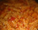 पास्ता विद रेड सॉस (Pasta with red sauce recipe in Hindi) रेसिपी चरण 3 फोटो