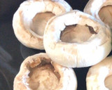 Foto del paso 1 de la receta: Champiñones y ajíes a la plancha