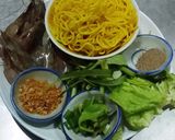 รูปขั้นตอนการทำที่ 1 ของ เส้นเหลืองต้มยำกุ้ง