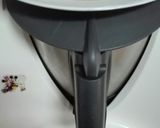 Foto del paso 1 de la receta: Masa súper fácil para rebozados con cerveza