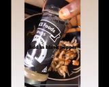A picture of step 9 of Sinasir and chicken stir fry.