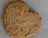 Foto del paso 4 de la receta: Galleta corazón de coco 🥥 sin azúcar agregado ni edulcorante ♥️galleta saludable de banana y coco 🍌 🥥