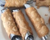 Foto langkah ke 7 dari resep Cannoli.